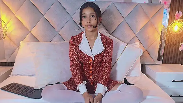 Real virgin Pussy online show from 02/25/26, 07:23