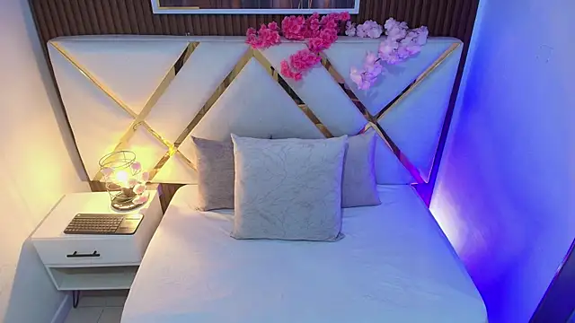 Real virgin Pussy online show from 07/03/26, 11:00