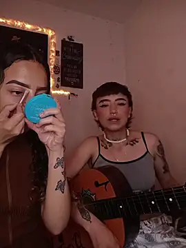 Snapshot of AlexxaAndRileyy chatting on 02/10/26, 09:41 AlexxaAndRileyy online show from 02/10/26, 09:41