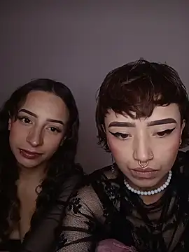 Snapshot of AlexxaAndRileyy chatting on 03/04/26, 10:27 AlexxaAndRileyy online show from 03/04/26, 10:27