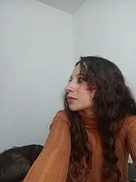 AlexxaAndRileyy online show from 04/05/26, 06:27