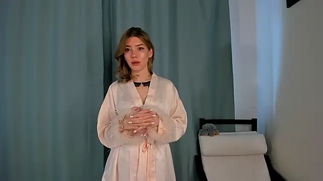 EmmaStoneWants online show from 01/17/26, 07:35