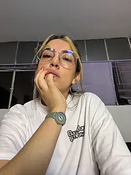 Paulinaa bella online show from 02/12/26, 12:27