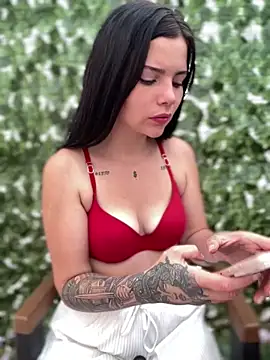 Adhaira pink10 online show from 01/14/26, 07:30