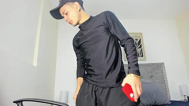 James cute18 online show from 01/16/26, 02:48