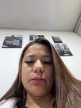 Pretty  Milf online show from 03/15/26, 09:59