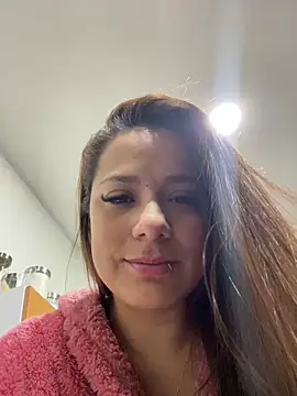 Pretty  Milf online show from 03/20/26, 08:52