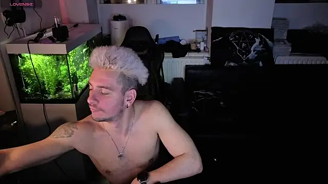 Rayzel White online show from 03/20/26, 03:44