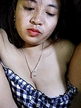 miumiu sexy2x online show from 04/04/26, 02:47