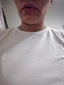 Snapshot of Karanfilim chatting on 07/07/26, 03:09 Karanfilim online show from 07/07/26, 03:09