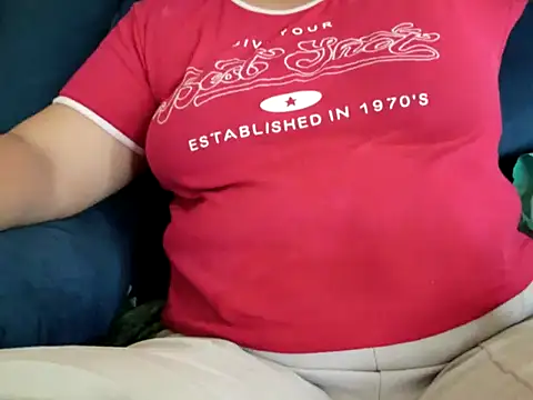 TamilDreamgirl08 online show from 04/05/26, 10:45