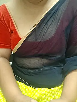 TamilDreamgirl08 online show from 04/15/26, 03:08