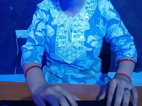 pari 04 online show from 06/01/26, 07:43