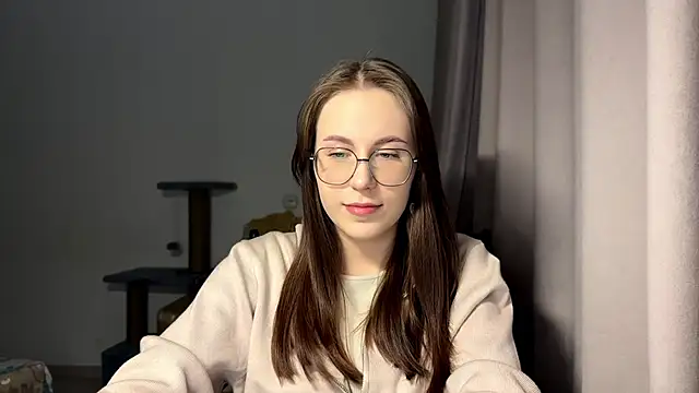 Snapshot of JanelleCourville chatting on 02/26/26, 04:28 JanelleCourville online show from 02/26/26, 04:28