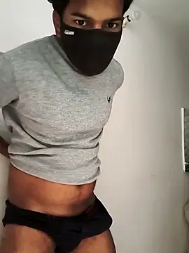 Snapshot of Hottlund6 chatting on 02/02/26, 02:43 Hottlund6 online show from 02/02/26, 02:43