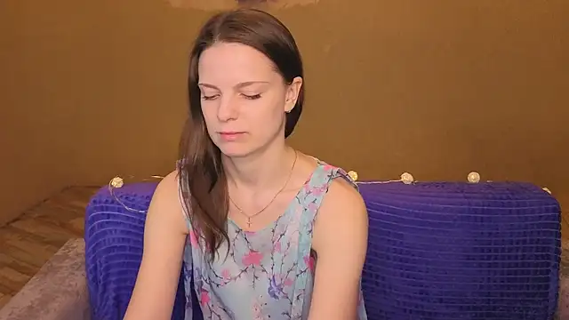 RoseWaulhgberg online show from 04/09/26, 01:38