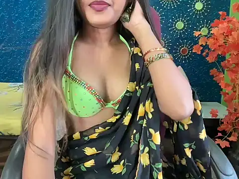Snapshot of Brown-beauty chatting on 06/25/26, 01:04 Brown-beauty online show from 06/25/26, 01:04