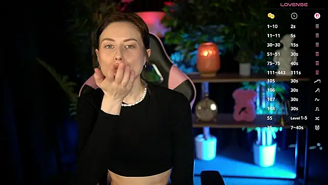 baby luna xo online show from 02/23/26, 09:50