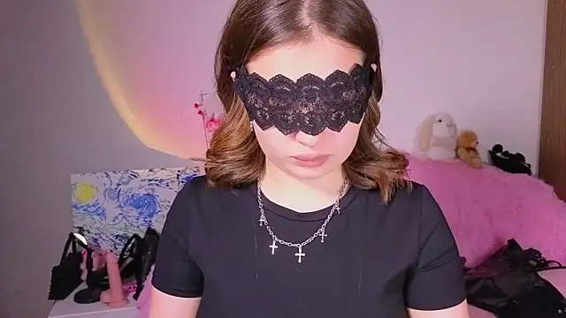 Catherine Karis online show from 05/13/26, 01:19