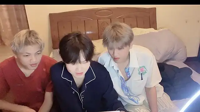 nczijian online show from 01/14/26, 01:39