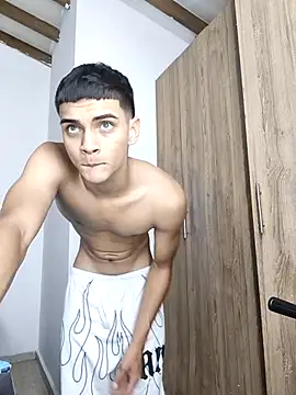 dominant boy1 online show from 01/13/26, 09:20