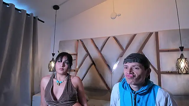 Snapshot of miaanddemian chatting on 01/19/26, 12:20 miaanddemian online show from 01/19/26, 12:20