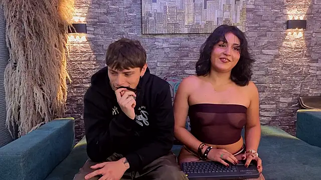 Snapshot of miaanddemian chatting on 02/02/26, 12:15 miaanddemian online show from 02/02/26, 12:15