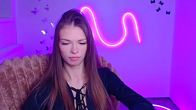 Snapshot of Lina_Loveuu chatting on 02/20/26, 12:27 Lina Loveuu online show from 02/20/26, 12:27