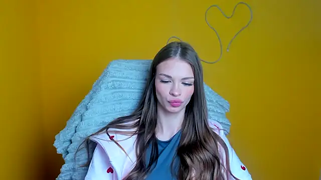 Lina Loveuu online show from 03/26/26, 12:44