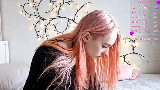 MisaMew online show from 02/08/26, 09:02