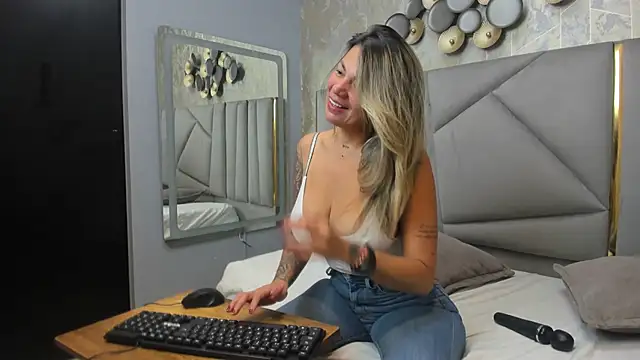 Gabby santos  online show from 04/07/26, 12:16