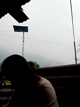 Snapshot of Hin-ni chatting on 01/15/26, 07:57 Hin-ni online show from 01/15/26, 07:57