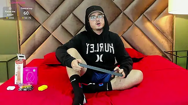 Snapshot of Salvattore_Muller chatting on 03/01/26, 09:28 Salvattore Muller online show from 03/01/26, 09:28