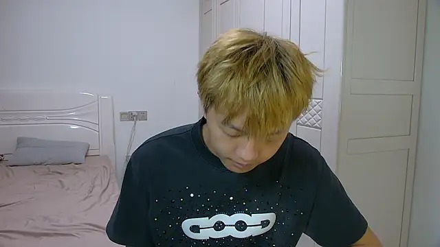 Chocolates-001 online show from 03/18/26, 10:29