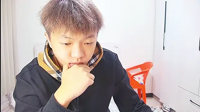 Chocolates-001 online show from 06/20/26, 12:08
