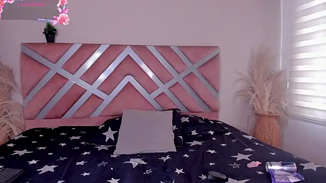 ella  olmos online show from 07/22/26, 02:20