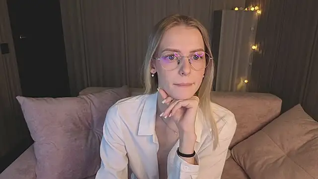 kittie like18 online show from 02/04/26, 01:11