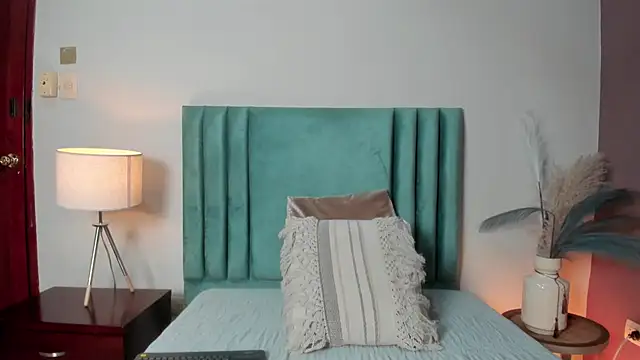 Snapshot of TessaMonroee chatting on 02/03/26, 06:13 TessaMonroee online show from 02/03/26, 06:13