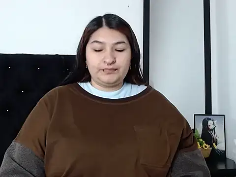 Snapshot of LauraHorny69 chatting on 02/21/26, 01:01 LauraHorny69 online show from 02/21/26, 01:01