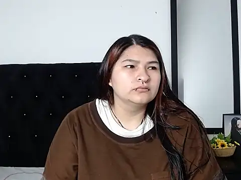 Snapshot of LauraHorny69 chatting on 02/25/26, 12:48 LauraHorny69 online show from 02/25/26, 12:48