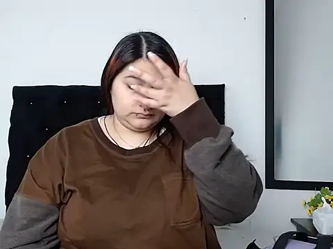 Snapshot of LauraHorny69 chatting on 02/28/26, 01:01 LauraHorny69 online show from 02/28/26, 01:01