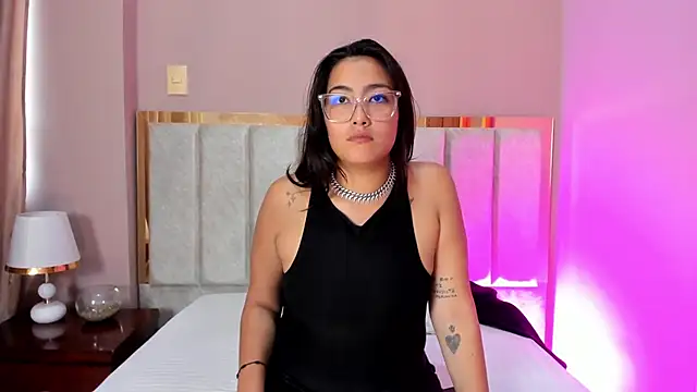 BelllaStone online show from 01/15/26, 06:55