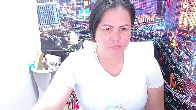 Snapshot of tila_nastyy chatting on 04/30/26, 01:23 tila nastyy online show from 04/30/26, 01:23