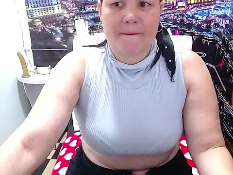 Snapshot of tila_nastyy chatting on 05/17/26, 06:48 tila nastyy online show from 05/17/26, 06:48