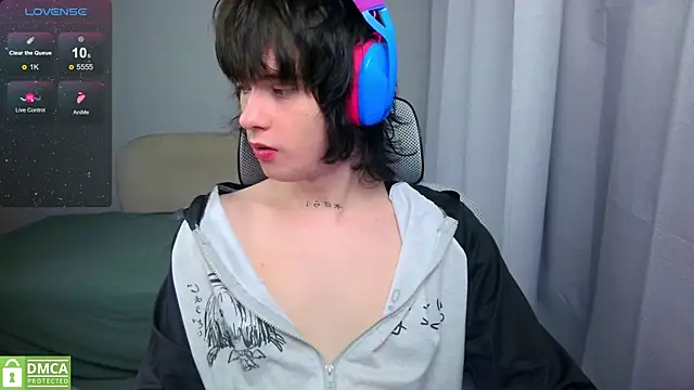LeonBoykisser online show from 05/22/26, 02:19