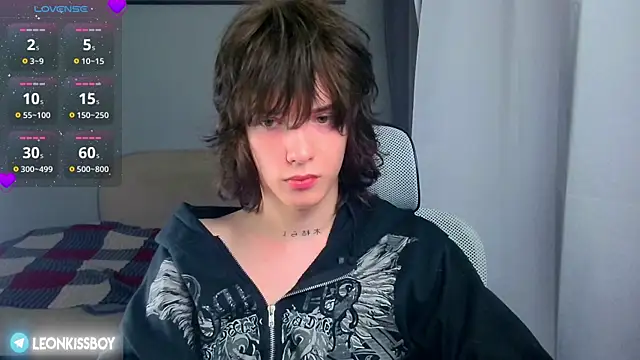 LeonBoykisser online show from 07/01/26, 03:45