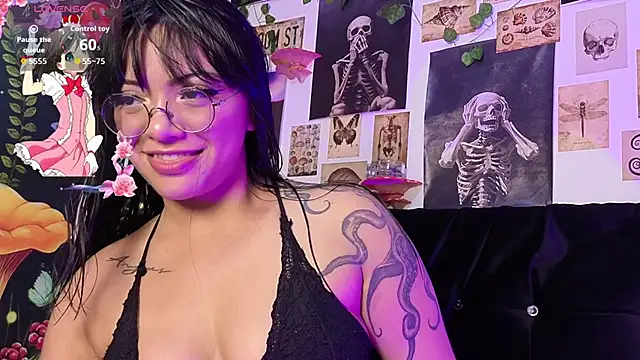 victoriia thompson online show from 03/01/26, 08:11