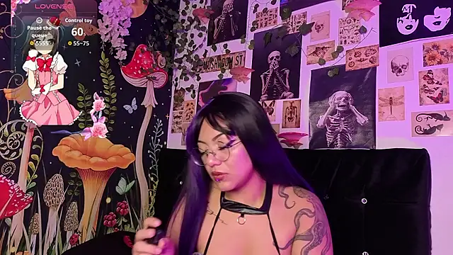 victoriia thompson online show from 03/05/26, 08:05