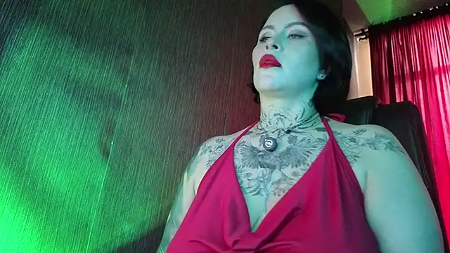 Mistressolivia07 online show from 04/05/26, 05:43