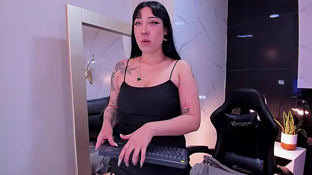 KomiCatt online show from 04/16/26, 12:28